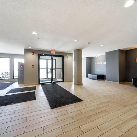Bright Luxe Condo, Ac, Top Floor, King Bed, Balcony! Edmonton Exterior photo
